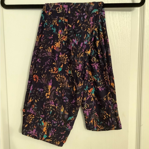 **SALE SEE BELOW** NWOT Lularoe Leggings - Picture 1 of 1